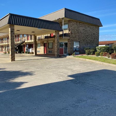 Budget Host Inn - Baxley Екстериор снимка