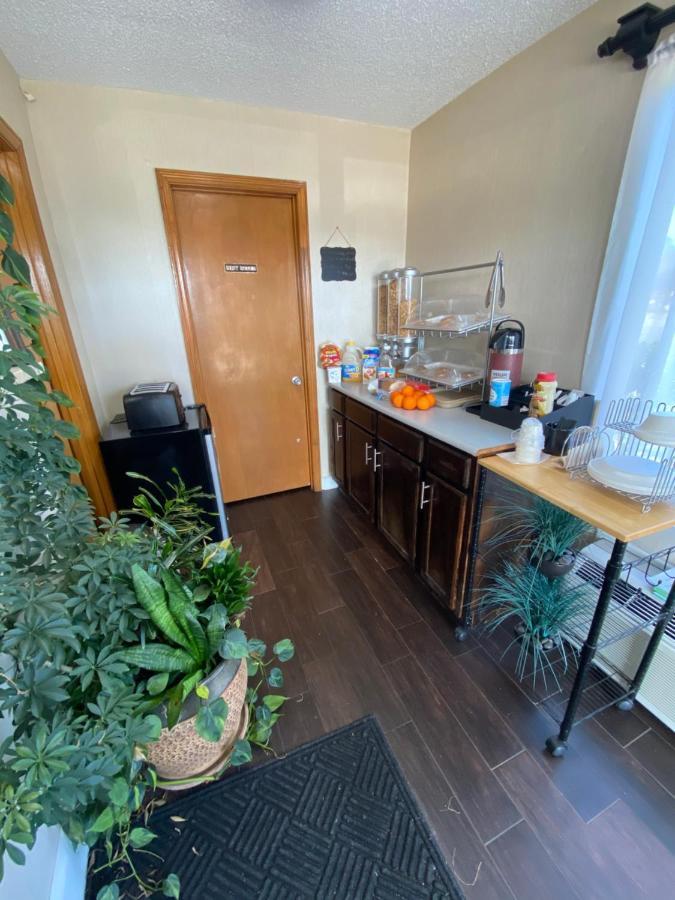 Budget Host Inn - Baxley Екстериор снимка