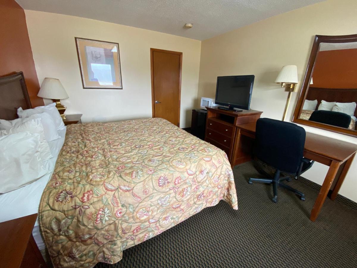 Budget Host Inn - Baxley Екстериор снимка